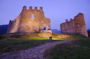 Fotografia notturna del Castello di Cimbergo