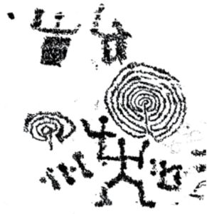 Raffigurazioni di labirinti insieme a figure antropomorfe